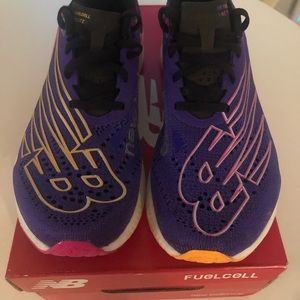 New Balance Fuel Cell RC Elite 2
